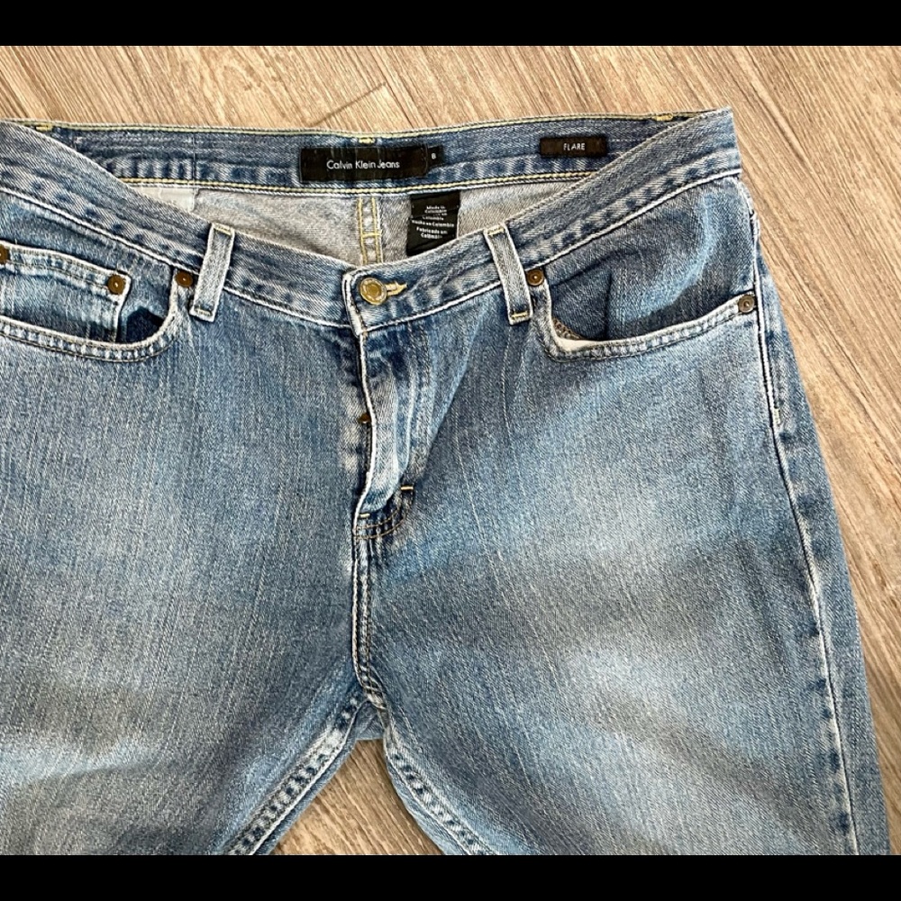Vintage Calvin Klein Flare Jeans Women’s 8 Blue 32” Painted  Scroll Design - Picture 6 of 7
